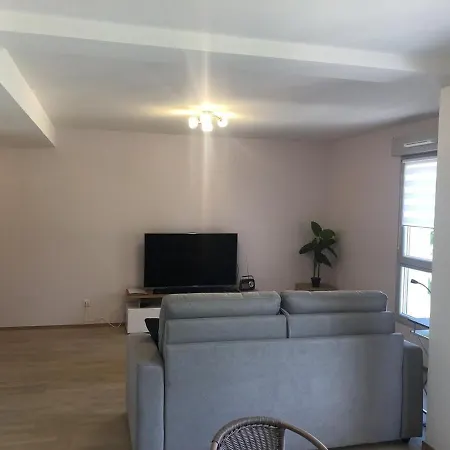 Appartement T2 48 M2 Le Cliper B Proche Du Lac, 1 Chambre Garage Terrasse *